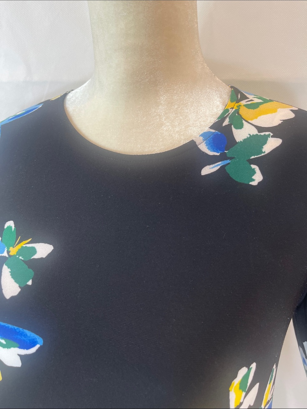 Nine West Black Long-Sleeve Floral Swing Dress - Picture 3 of 10